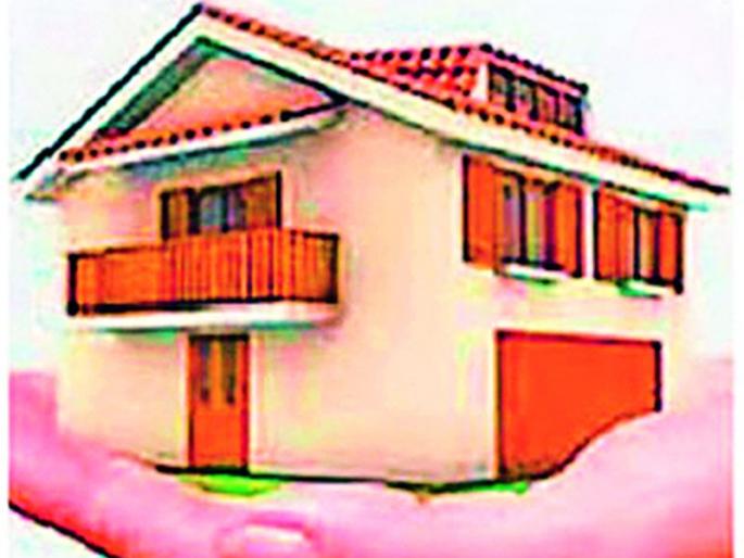 Lockdown blow to beneficiaries | लाभार्थ्यांना लॉकडाऊनचा फटका Lockdown blow to beneficiaries | लाभार्थ्यांना लॉकडाऊनचा फटका