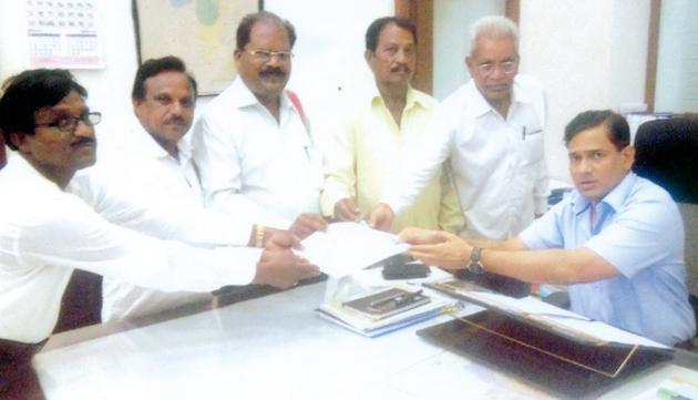 Gram panchayat of the district further postponed elections | जिल्ह्यातील ग्रामपंचायत निवडणुका पुढे ढकला Gram panchayat of the district further postponed elections | जिल्ह्यातील ग्रामपंचायत निवडणुका पुढे ढकला