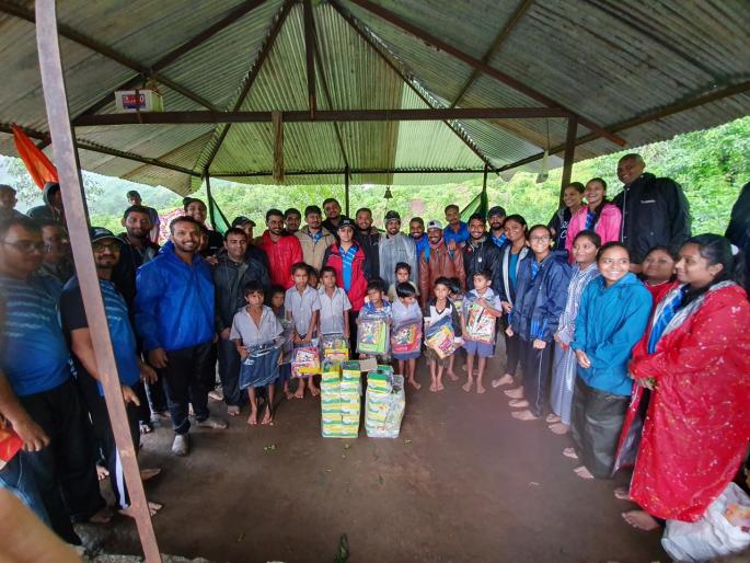 Blaster Foundation helps tribal students | ब्लास्टर्स फाउण्डेशनतर्फे आदिवासी विद्यार्थ्यांना मदत Blaster Foundation helps tribal students | ब्लास्टर्स फाउण्डेशनतर्फे आदिवासी विद्यार्थ्यांना मदत