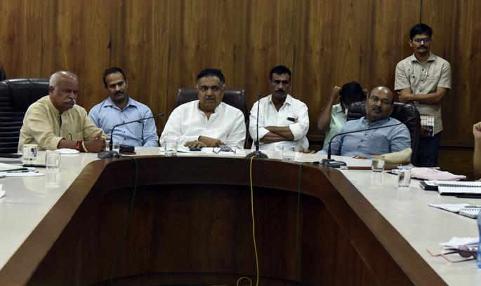 corona in sangli - First Patient Out of Coronation Free - Jayant Patil | corona in sangli- परदेशवारी करून आलेले पहिले ४ रूग्ण कोरोनामुक्त- जयंत पाटील corona in sangli - First Patient Out of Coronation Free - Jayant Patil | corona in sangli- परदेशवारी करून आलेले पहिले ४ रूग्ण कोरोनामुक्त- जयंत पाटील