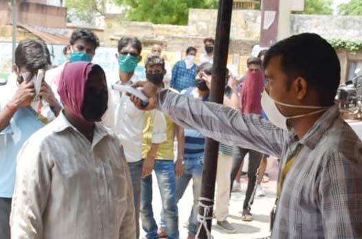50 new infected patients at Ozark | ओझर येथे ५० नवीन बाधित रुग्ण 50 new infected patients at Ozark | ओझर येथे ५० नवीन बाधित रुग्ण