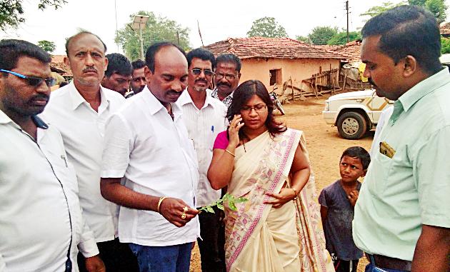 'That' has the secret of yellow rain | ‘त्या’ पिवळ्या पावसाचे रहस्य कायम 'That' has the secret of yellow rain | ‘त्या’ पिवळ्या पावसाचे रहस्य कायम