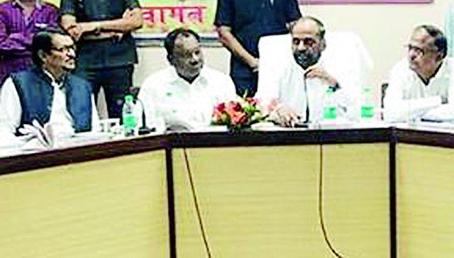 The 15-day contract for Dhopatala project will take place | धोपटाळा प्रकल्पाचे करारनामे १५ दिवसात होणार