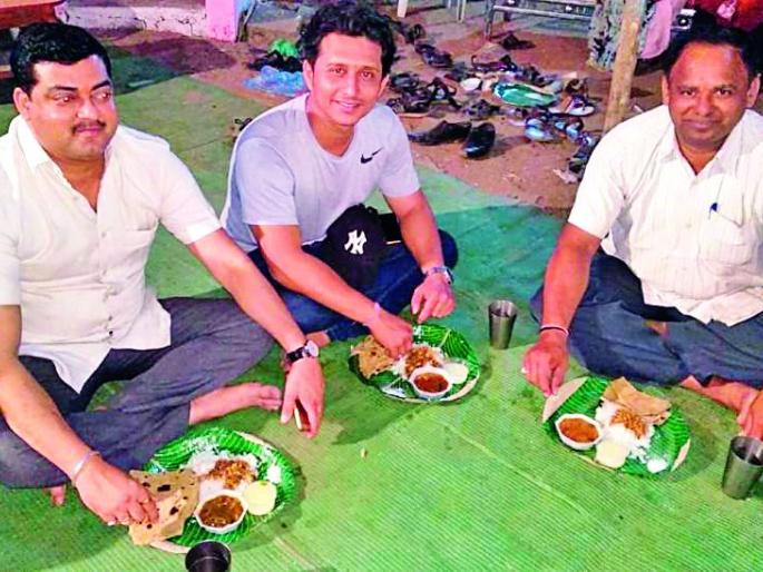 Mayanagrari Bharari; But the feet on the ground! | मायानगरीत भरारी; पण पाय जमिनीवरच ! Mayanagrari Bharari; But the feet on the ground! | मायानगरीत भरारी; पण पाय जमिनीवरच !