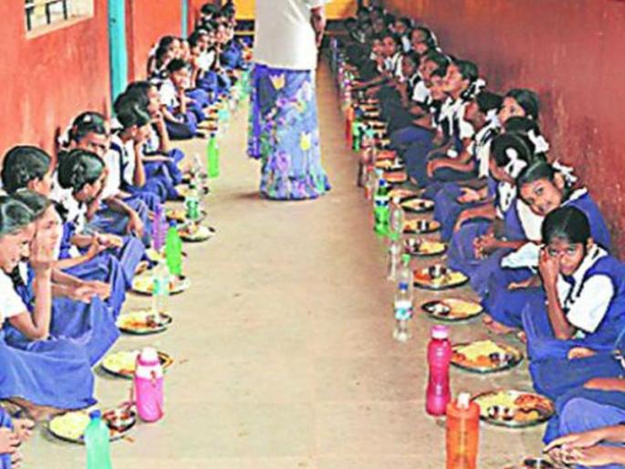 Summer nutritious food for 58 thousand students of Dhule district | धुळे जिल्ह्यातील ५८ हजार विद्यार्थ्यांना उन्हाळ्यात पोषण आहार Summer nutritious food for 58 thousand students of Dhule district | धुळे जिल्ह्यातील ५८ हजार विद्यार्थ्यांना उन्हाळ्यात पोषण आहार