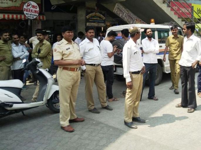 Examination of 217 rickshaws on Dombivli traffic rules | डोंबिवलीत वाहतूक नियमांचे उल्लंघन करणा-या २१७ रिक्षांची तपासणी