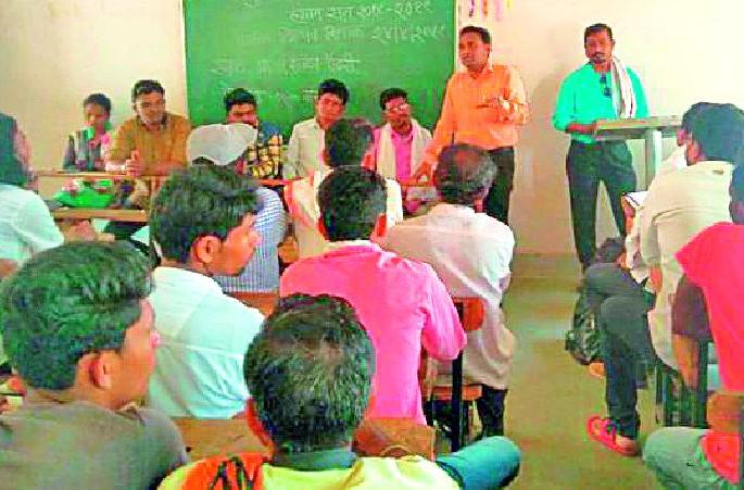 Turning Tender Collection in the Piece | पेंढरीत तेंदू संकलन अडचणीत Turning Tender Collection in the Piece | पेंढरीत तेंदू संकलन अडचणीत