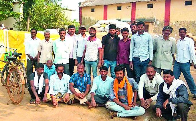 Purchase of paddy procurement due to the warehousing failed | गोदामाअभावी आरमोरीतील धान खरेदी बंद