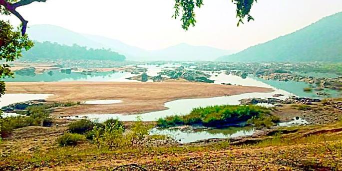 The hydroelectric project will be built on the Indravati river | इंद्रावती नदीवर हाेणार हाेता जलविद्युत प्रकल्प