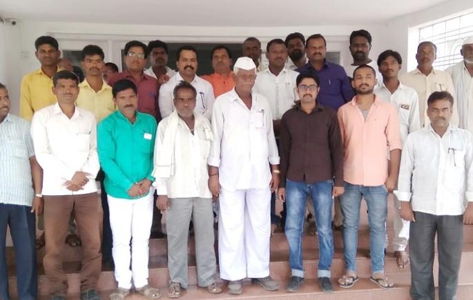 Enforce, otherwise the roads will be blocked | अंमलबजावणी करा, अन्यथा रस्ते जाम Enforce, otherwise the roads will be blocked | अंमलबजावणी करा, अन्यथा रस्ते जाम