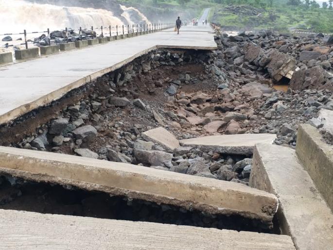 Damage to roads, bridges, drains, floors | रस्ते, पूल, नाले, फरशीचे नुकसान Damage to roads, bridges, drains, floors | रस्ते, पूल, नाले, फरशीचे नुकसान