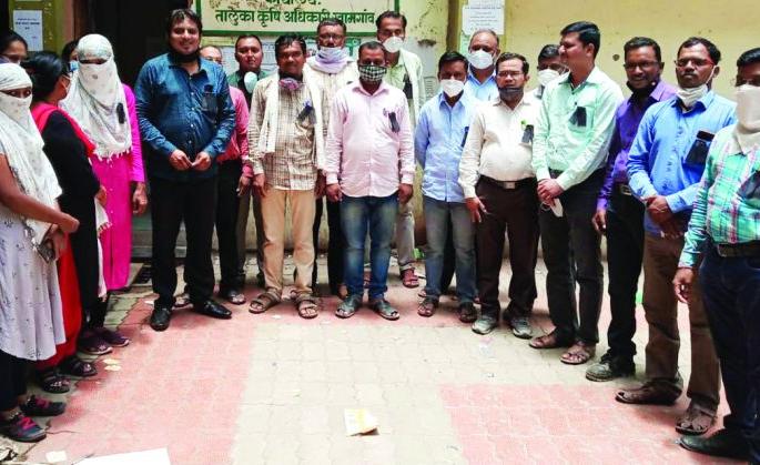 Action taken against 46 agricultural assistants for dalay in Works | पोकरा, रोहयो कामांमध्ये दिरंगाई; ४६ कृषी सहाय्यकांवर कारवाई Action taken against 46 agricultural assistants for dalay in Works | पोकरा, रोहयो कामांमध्ये दिरंगाई; ४६ कृषी सहाय्यकांवर कारवाई