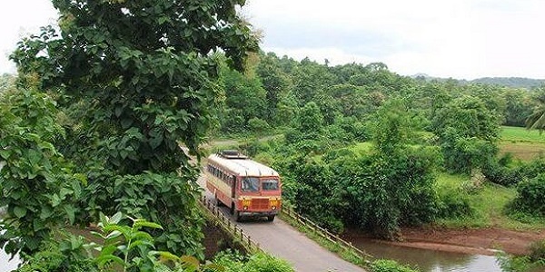 The possibility of heavy rain in 48 hours in Sindhudurg | सिंधुदुर्गात ४८ तासात मुसळधार पाऊसाची शक्यता The possibility of heavy rain in 48 hours in Sindhudurg | सिंधुदुर्गात ४८ तासात मुसळधार पाऊसाची शक्यता