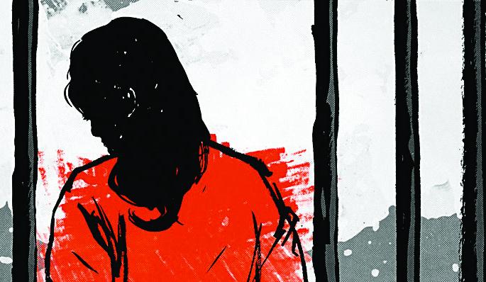  The bonds broken by her hand in her hand were tied | तिच्या हातातील बेड्यांनी तोडले नात्याचे बंध