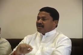 Chief Minister 'Fadnavis' or 'Chandrakant Dada' is not the same: Nana Patole | मुख्यमंत्री ‘फडणवीस’ की ‘चंद्रकांतदादा’ हेच कळत नाही : नाना पटोले यांचा टोला Chief Minister 'Fadnavis' or 'Chandrakant Dada' is not the same: Nana Patole | मुख्यमंत्री ‘फडणवीस’ की ‘चंद्रकांतदादा’ हेच कळत नाही : नाना पटोले यांचा टोला