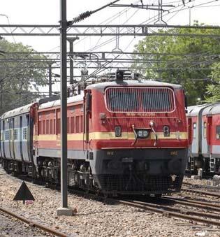 The demand for amenities for the train passengers | रेल्वे प्रवाशांसाठी सुविधांची मागणी The demand for amenities for the train passengers | रेल्वे प्रवाशांसाठी सुविधांची मागणी