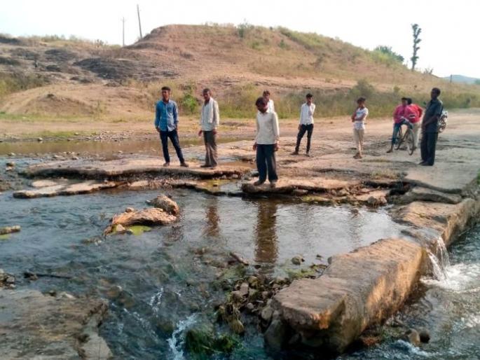 The plight of roads in tribal areas | आदीवासी भागात रस्त्यांची दुर्दशा The plight of roads in tribal areas | आदीवासी भागात रस्त्यांची दुर्दशा