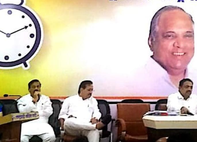 The number of aspiring candidates for the Lok Sabha has increased | राष्टÑवादीत लोकसभेसाठी इच्छुकांची संख्या वाढली