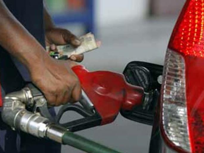 Petrol is priced at 18, while diesel costs 69 paise | पेट्रोल १८, तर डिझेल ६९ पैसे महागले