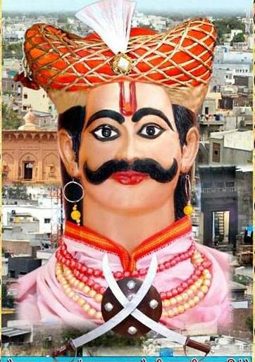 Yogi's founder Raghujiraj Shinde started the yatra | येवल्याचे संस्थापक रघुजीराजे शिंदे यांचा यात्रोत्सवाला सुरु वात Yogi's founder Raghujiraj Shinde started the yatra | येवल्याचे संस्थापक रघुजीराजे शिंदे यांचा यात्रोत्सवाला सुरु वात