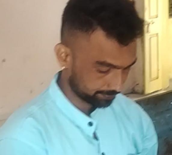 Nandgaon revenue department employee caught in bribery trap | नांदगावी महसूल विभागाचा कर्मचारी लाचलुचपतच्या जाळ्यात Nandgaon revenue department employee caught in bribery trap | नांदगावी महसूल विभागाचा कर्मचारी लाचलुचपतच्या जाळ्यात