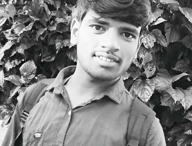 Daregon's youth suicides | प्रेमप्रकरणातून दरेगावच्या तरुणाची आत्महत्या Daregon's youth suicides | प्रेमप्रकरणातून दरेगावच्या तरुणाची आत्महत्या