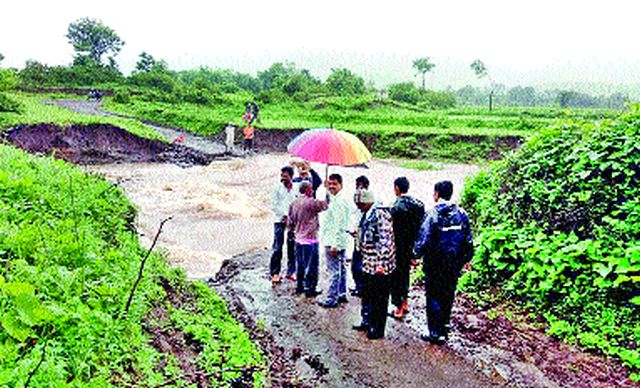 Water in a fall pumping station; Sinnar water supply closed | पळसे पंपिंग स्टेशनमध्ये पाणी; सिन्नरचा पाणीपुरवठा बंद