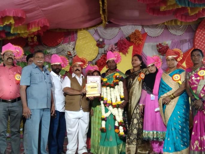 Rekha Manjulkar honored with State Youth Struggle Award | राज्य युवा संघर्ष पुरस्काराने रेखा मंजूळकर सन्मानित Rekha Manjulkar honored with State Youth Struggle Award | राज्य युवा संघर्ष पुरस्काराने रेखा मंजूळकर सन्मानित