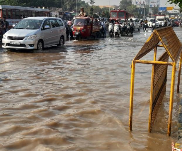 Repair of Mahim Water Pipe line completed, road will take two days | माहीम जलवाहिनीची दुरुस्ती पूर्ण, रस्त्यासाठी दोन दिवस लागणार Repair of Mahim Water Pipe line completed, road will take two days | माहीम जलवाहिनीची दुरुस्ती पूर्ण, रस्त्यासाठी दोन दिवस लागणार
