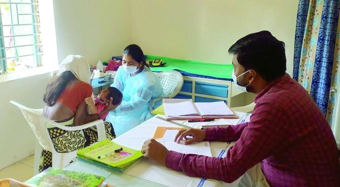 Decline in outpatient check-ups in private as well as government hospitals during the Corona period | कोरोनाच्या काळात खासगीसह सरकारी दवाखान्यांतील बाह्यरुग्ण तपासणीत घट Decline in outpatient check-ups in private as well as government hospitals during the Corona period | कोरोनाच्या काळात खासगीसह सरकारी दवाखान्यांतील बाह्यरुग्ण तपासणीत घट