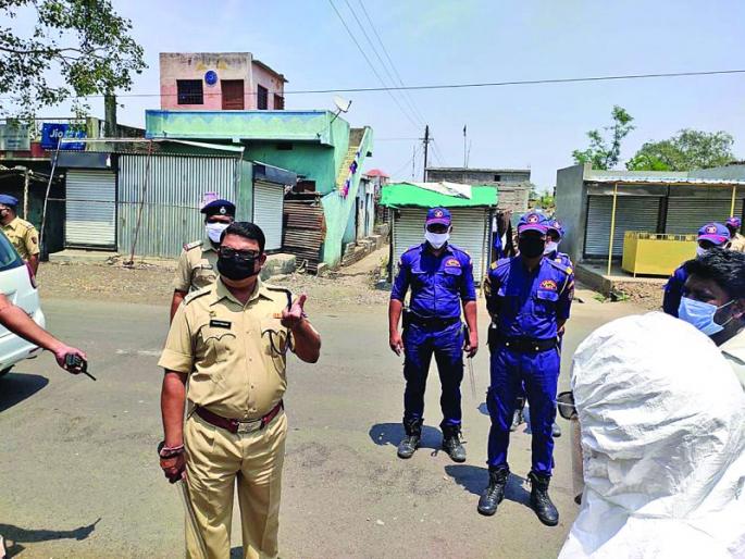 Police settlement at Medshi; A review by the Superintendent of Police | मेडशी येथे पोलीस बंदोबस्त; पोलिस अधीक्षकांनी घेतला आढावा