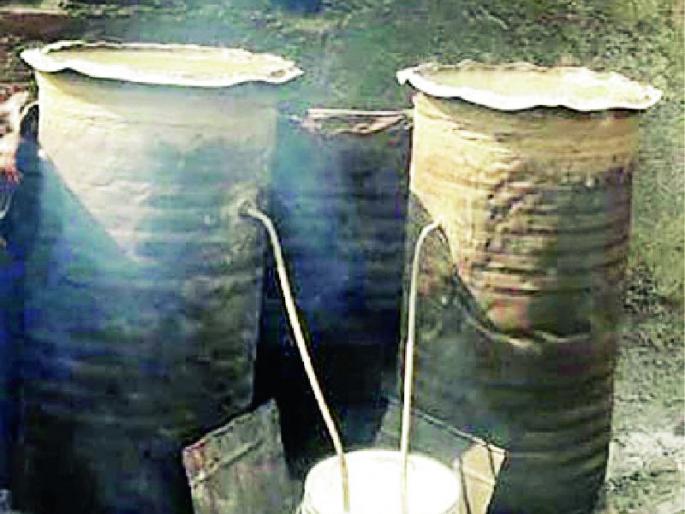 Alcohol has reached its peak in Kanagawa | कानगावात दारूविक्रीने गाठला कळस Alcohol has reached its peak in Kanagawa | कानगावात दारूविक्रीने गाठला कळस