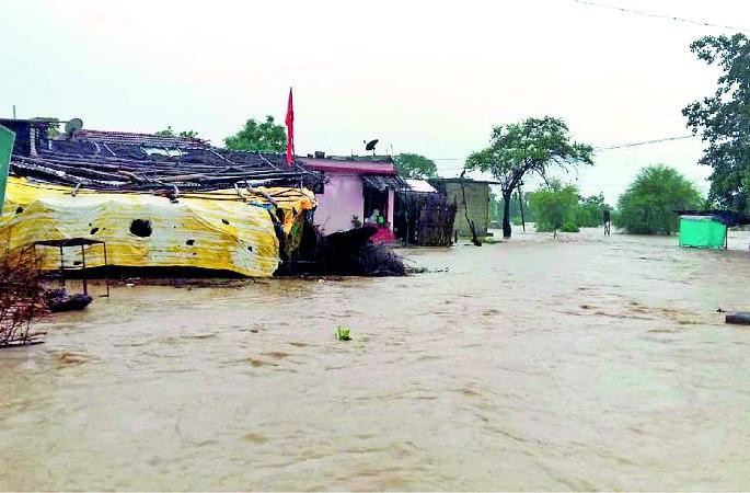 The entire Satkundara in the district | जिल्ह्यात सर्वदूर संततधार