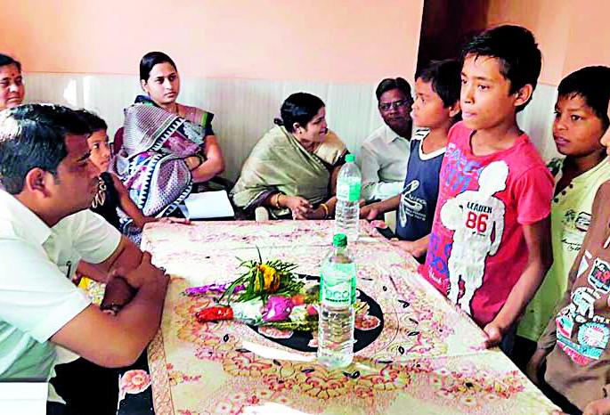 Suspension of Headmaster from ZP CEO | जि.प.सीईओंकडून मुख्याध्यापकाचे निलंबन Suspension of Headmaster from ZP CEO | जि.प.सीईओंकडून मुख्याध्यापकाचे निलंबन