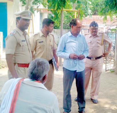 The school lock is opened | शाळेचे कुलूप उघडले