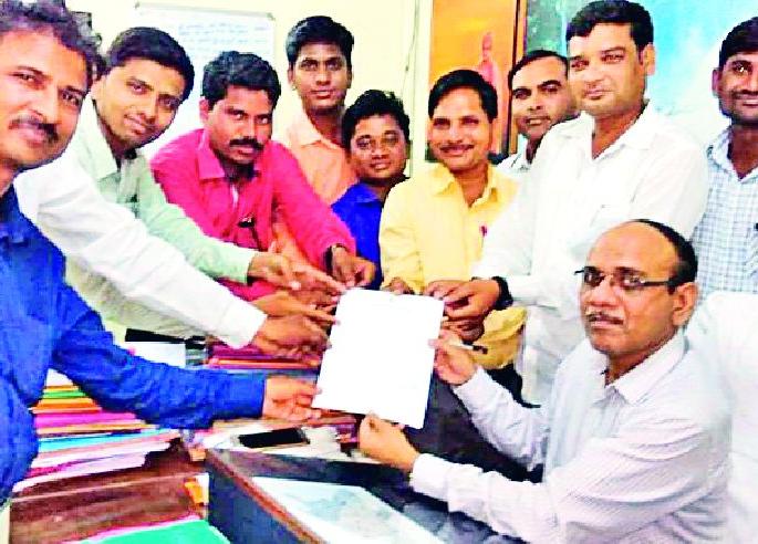 Open the way for private aided teachers' promotional allowance | खासगी अनुदानित शिक्षकांच्या प्रोत्साहन भत्त्याचा मार्ग मोकळा Open the way for private aided teachers' promotional allowance | खासगी अनुदानित शिक्षकांच्या प्रोत्साहन भत्त्याचा मार्ग मोकळा