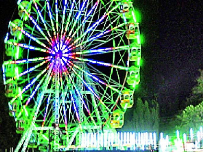 Revenue officer's involvement in Meena Bazaar! | मीना बाजारमध्ये महसूल अधिकाऱ्याची भागीदारी ! Revenue officer's involvement in Meena Bazaar! | मीना बाजारमध्ये महसूल अधिकाऱ्याची भागीदारी !