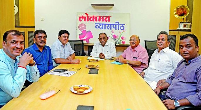 This is not entrance ban, but education ban | प्रवेशबंदी नाही, ही तर ‘शिक्षणबंदी’ This is not entrance ban, but education ban | प्रवेशबंदी नाही, ही तर ‘शिक्षणबंदी’