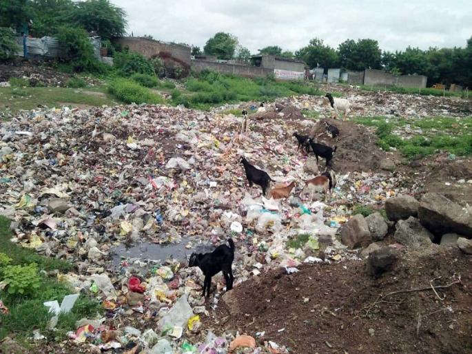 Three to thirteen of total waste management | जोगेश्वरीत कचरा व्यवस्थापनाचे तीन तेरा Three to thirteen of total waste management | जोगेश्वरीत कचरा व्यवस्थापनाचे तीन तेरा
