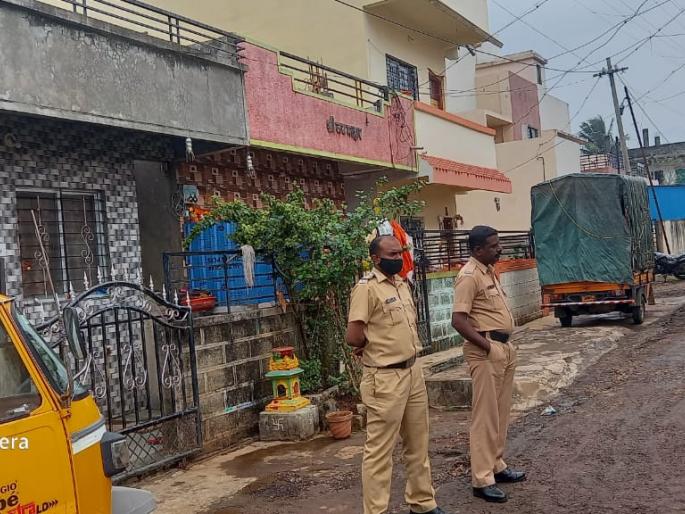 The arbitrator in the dispute between the two families | दोेन कुटूंबियाच्या वादात मध्यस्थाचाच निघृण खून The arbitrator in the dispute between the two families | दोेन कुटूंबियाच्या वादात मध्यस्थाचाच निघृण खून