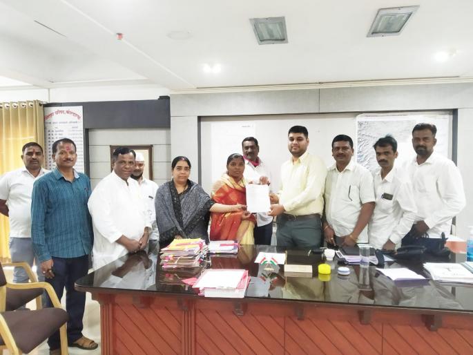 Dismiss the District Social Welfare Officer | जिल्हा समाजकल्याण अधिकाऱ्यांना कार्यमुक्त करा Dismiss the District Social Welfare Officer | जिल्हा समाजकल्याण अधिकाऱ्यांना कार्यमुक्त करा