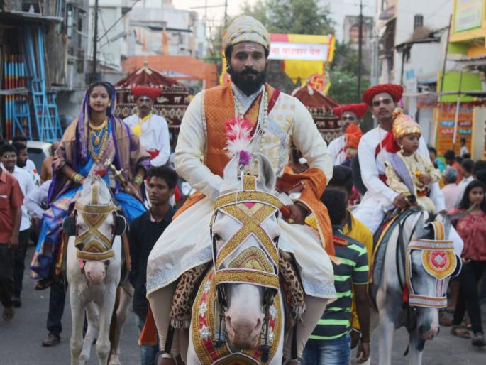 'Jai Bhavani Jay Shivaji' alarm alarm of alarm | ‘जय भवानी जय शिवाजी’चा गजर अखंड गजर 'Jai Bhavani Jay Shivaji' alarm alarm of alarm | ‘जय भवानी जय शिवाजी’चा गजर अखंड गजर