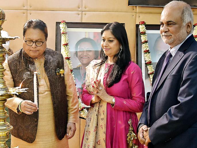 The 'interior' that gives the experience of a heavenly beauty | स्वर्गीय सौंदर्याची अनुभूती देणारे ‘इंट्रिया’ The 'interior' that gives the experience of a heavenly beauty | स्वर्गीय सौंदर्याची अनुभूती देणारे ‘इंट्रिया’