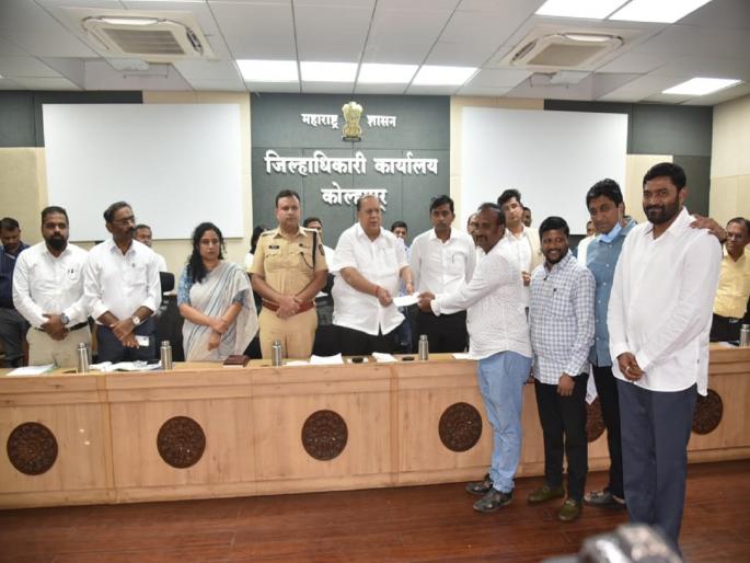 Equestrian statue of Shivaji Maharaj to be erected at Panhalgad, Guardian Minister Hasan Mushrif announced | Kolhapur: पन्हाळगडावर शिवरायांचा अश्वारुढ पुतळा उभारणार, पालकमंत्री हसन मुश्रीफ यांनी केली घोषणा Equestrian statue of Shivaji Maharaj to be erected at Panhalgad, Guardian Minister Hasan Mushrif announced | Kolhapur: पन्हाळगडावर शिवरायांचा अश्वारुढ पुतळा उभारणार, पालकमंत्री हसन मुश्रीफ यांनी केली घोषणा