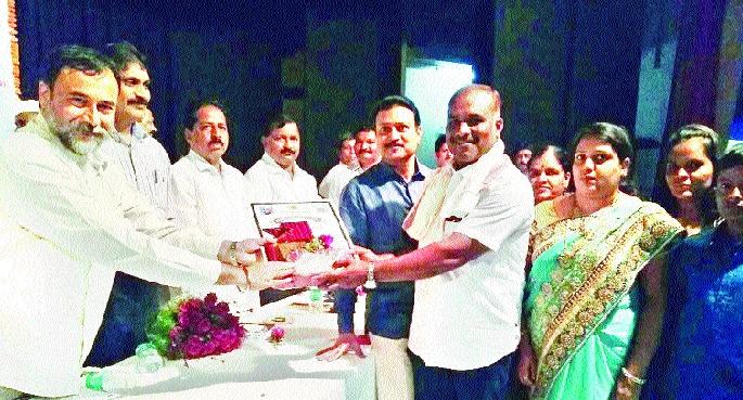 Acquire timely educational practices - Sanjivaraje Naik-Nimbalkar | काळानुरूप शैक्षणिक पद्धती आत्मसात करा--संजीवराजे नाईक -निंबाळकर Acquire timely educational practices - Sanjivaraje Naik-Nimbalkar | काळानुरूप शैक्षणिक पद्धती आत्मसात करा--संजीवराजे नाईक -निंबाळकर