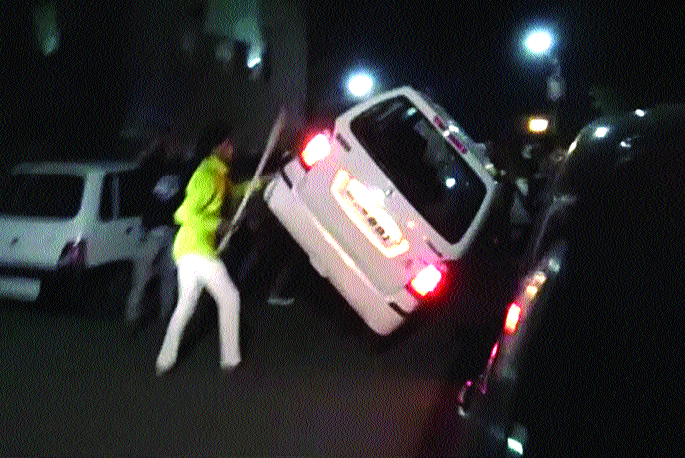 Search New Management - The Origin of the McLaren Company Claiming to Toll Naka ... | शोध नव्या व्यवस्थापनाचा--आनेवाडी टोल नाक्यावर हक्क सांगणाºया ‘मॅक्रोलाईन’ कंपनीचं मूळ सुपने-तांबवेत... Search New Management - The Origin of the McLaren Company Claiming to Toll Naka ... | शोध नव्या व्यवस्थापनाचा--आनेवाडी टोल नाक्यावर हक्क सांगणाºया ‘मॅक्रोलाईन’ कंपनीचं मूळ सुपने-तांबवेत...