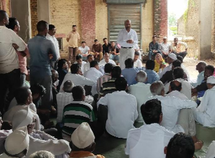 Thalaner village councils complained | थाळनेर ग्रामसभा तक्रारींनी गाजली