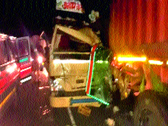 One killed in an accident near Padli Fateh | पाडळी फाट्यानजीक अपघातात एक ठार One killed in an accident near Padli Fateh | पाडळी फाट्यानजीक अपघातात एक ठार