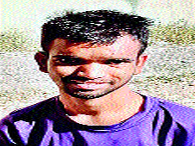 Two killed in bus accident | बसच्या धडकेने दुचाकीस्वार ठार Two killed in bus accident | बसच्या धडकेने दुचाकीस्वार ठार