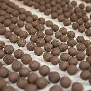 Seedlings planted during rainy season! | ‘सीड्स बॉल’च्या माध्यमातून पावसाळ्यात वृक्षारोपण! Seedlings planted during rainy season! | ‘सीड्स बॉल’च्या माध्यमातून पावसाळ्यात वृक्षारोपण!